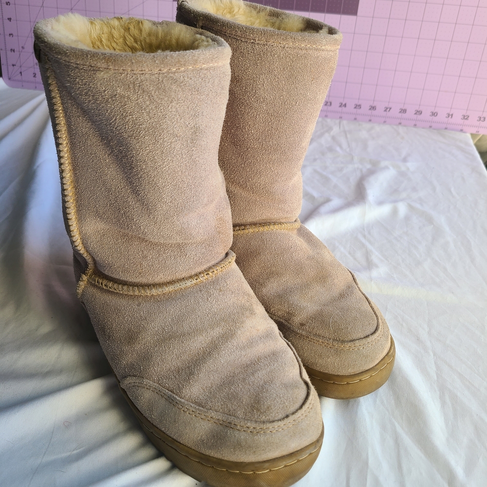 Bearpaw Shearling Lined Tan Suede Winter Boots Size 7/8